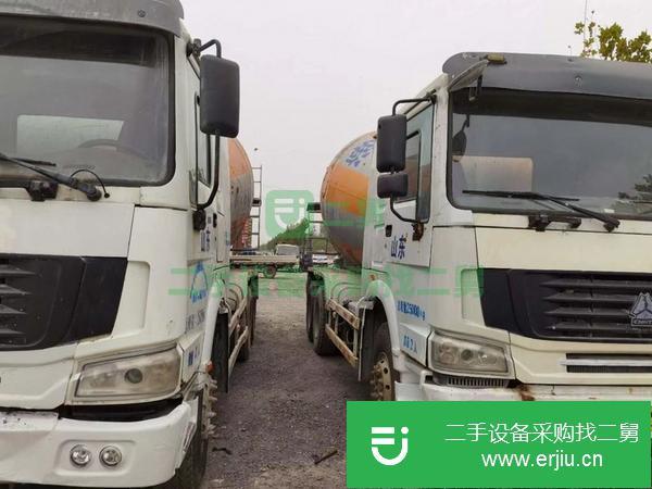 山東出售二手國四豪沃大12方攪拌車，帶一年強險