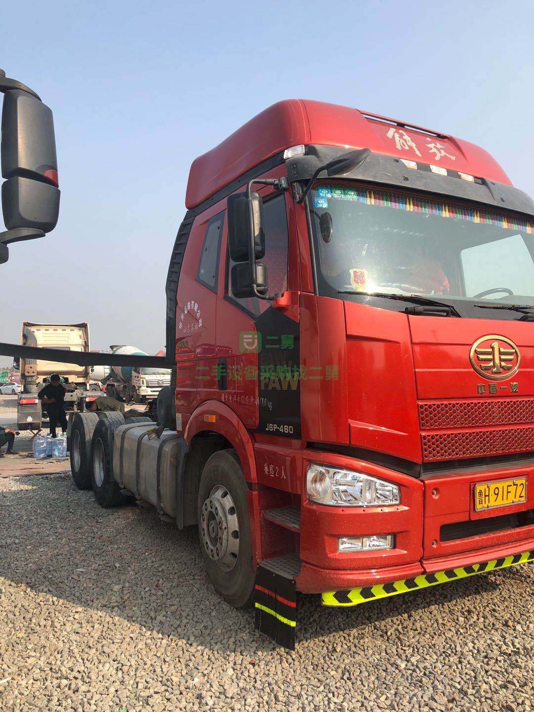 出售一臺17年6月460領航版J6P牽引車，雙驅輕體國五排放