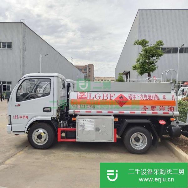 廣東出售二手2噸油罐車全柴88馬力發動機5檔變速箱