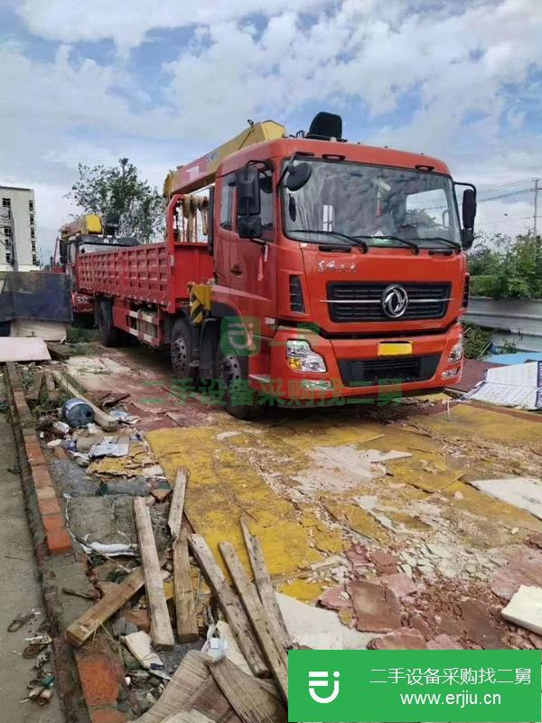安微出售二手徐工前四后四10噸210馬力隨車吊