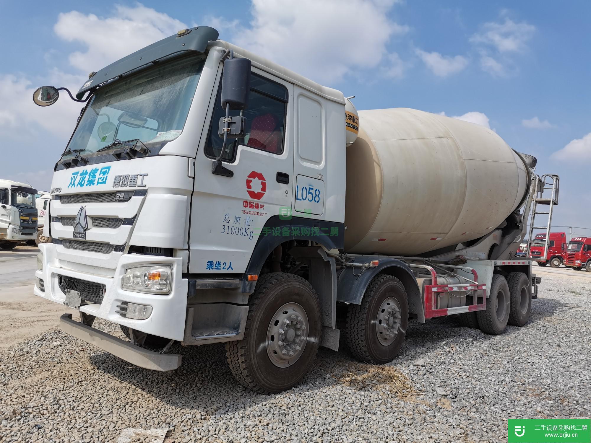 山東出售二手重汽豪沃攪拌車