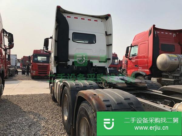 山東出售二手豪沃T7H 440馬力牽引車