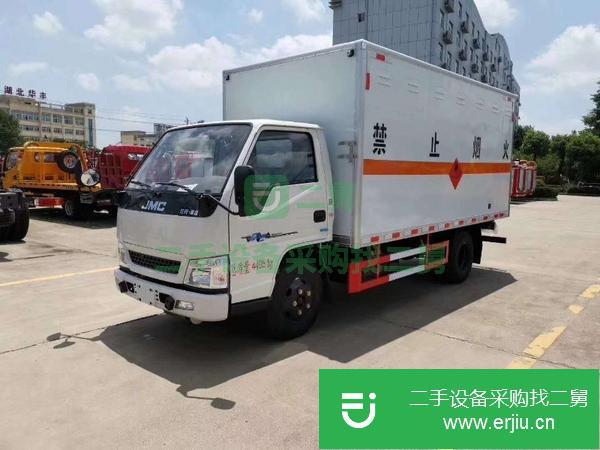 重慶出售二手江鈴4.2米易燃氣體運輸車