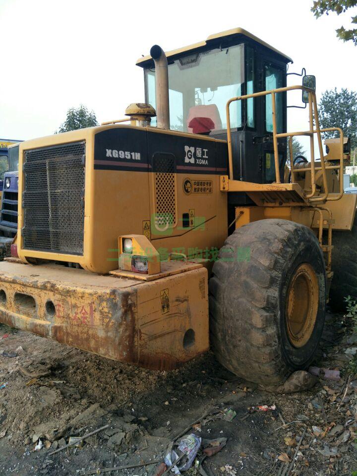 出租二手的九成新的14年夏工951裝載機(jī)