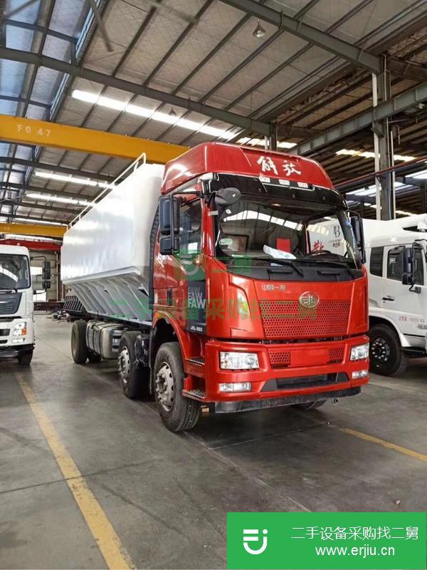 江蘇出售二手解放散裝飼料運輸車大柴260馬力