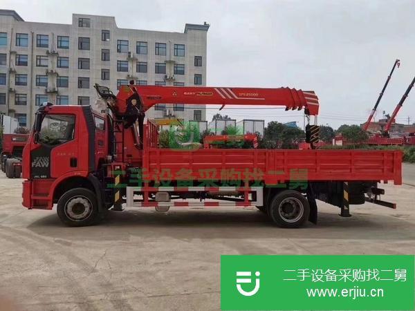 黑龍江出售二手三一8噸4節臂220馬力隨車吊