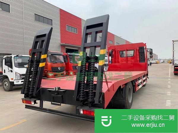 湖北出售二手解放龍v拉挖機(jī)平板運(yùn)輸車