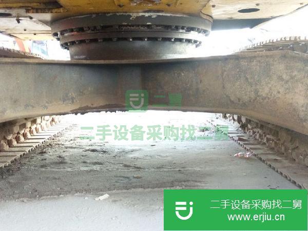 青海出售二手小松240-8挖掘機