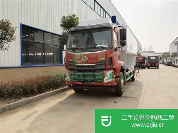 重慶出售二手柳汽乘龍28方散裝飼料運輸車