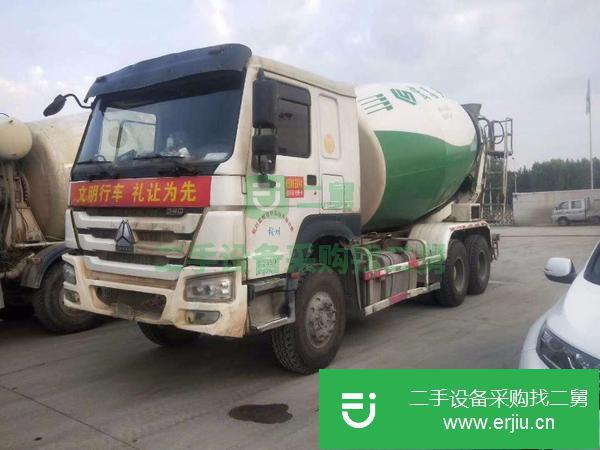 重慶出售二手豪沃后八輪攪拌車15年國4