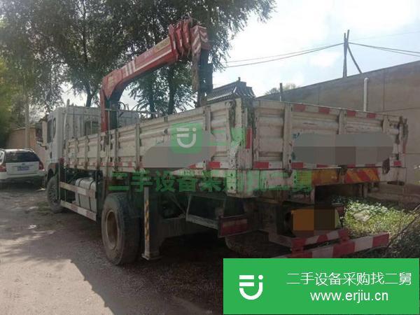 青海出售二手三一6.3噸180馬力國四隨車吊