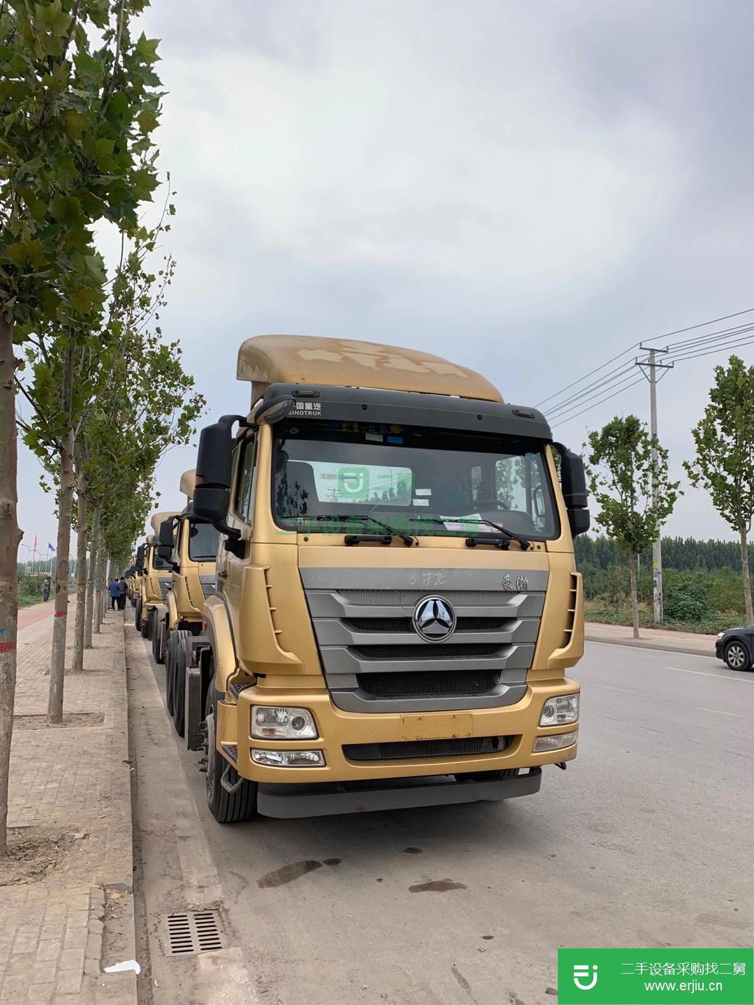 山東出售二手重汽豪瀚400馬力牽引車