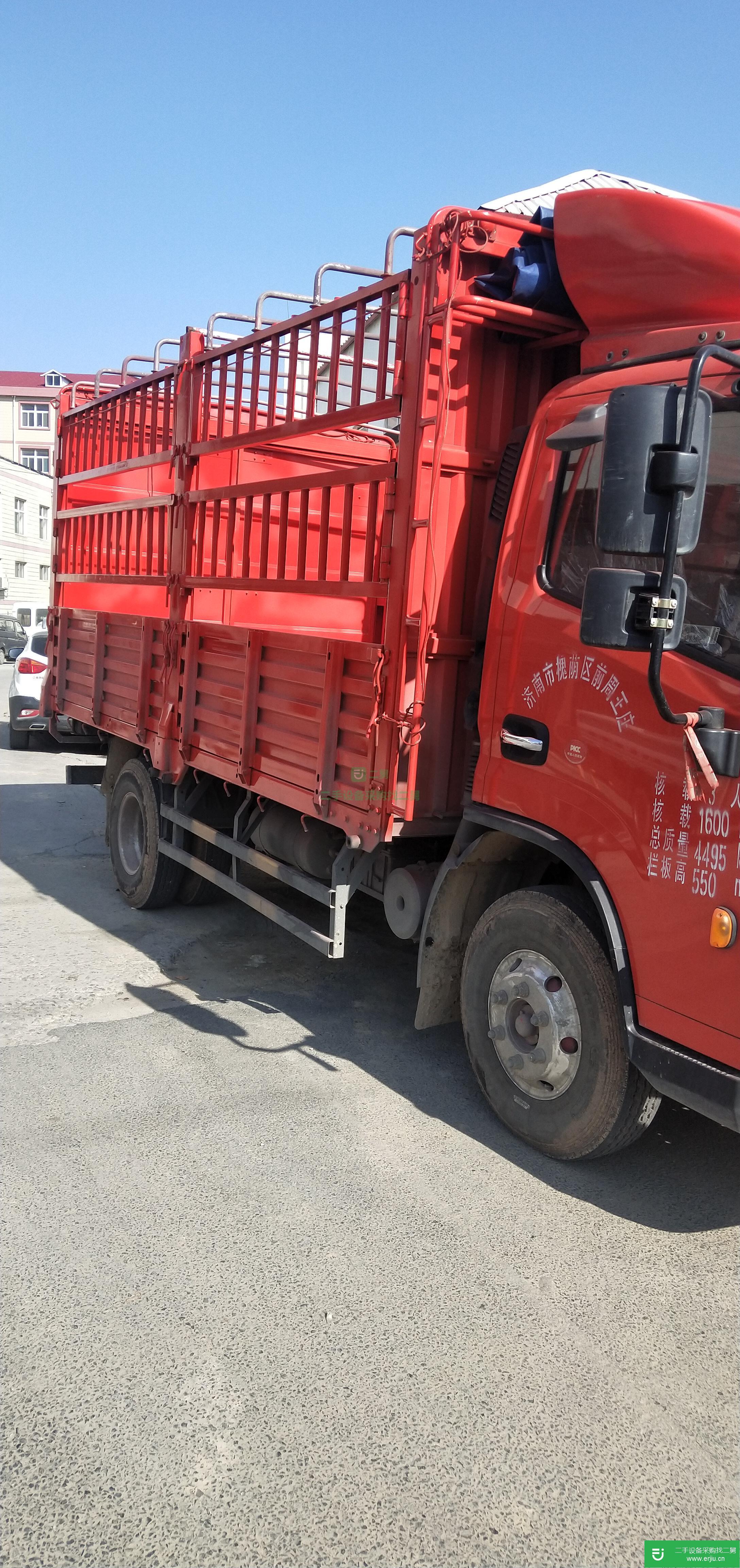山東出售二手東風(fēng)多利卡倉(cāng)柵貨車(chē)