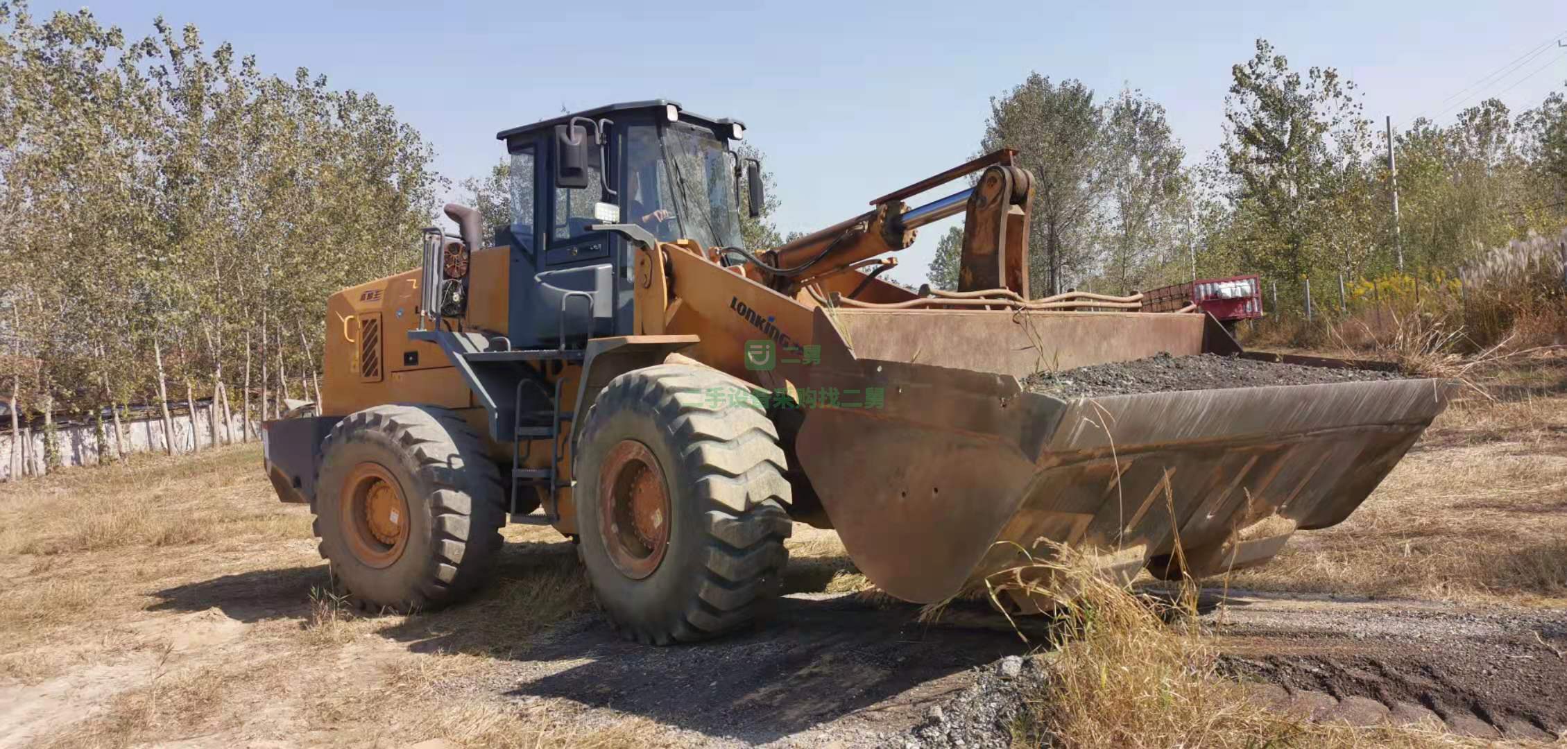 出售一臺16年底龍工60機裝載機.電噴，車況原版