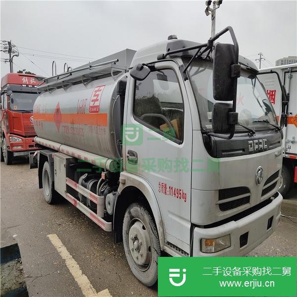 福建出售二手東風福瑞卡八噸150馬力油罐車