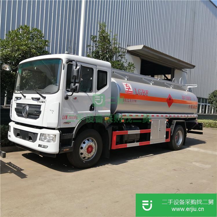 湖北出售二手東風(fēng)多利卡10噸加油車