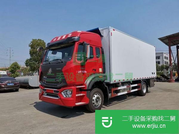 湖北出售二手重汽豪翰6.8米240馬力冷藏車