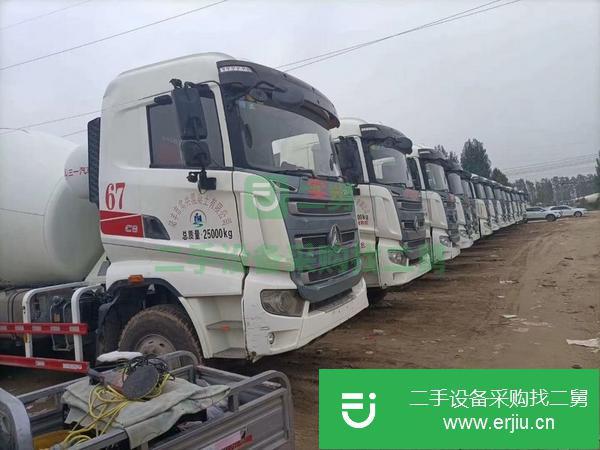 山東出售二手18年國(guó)五三一大12方攪拌車