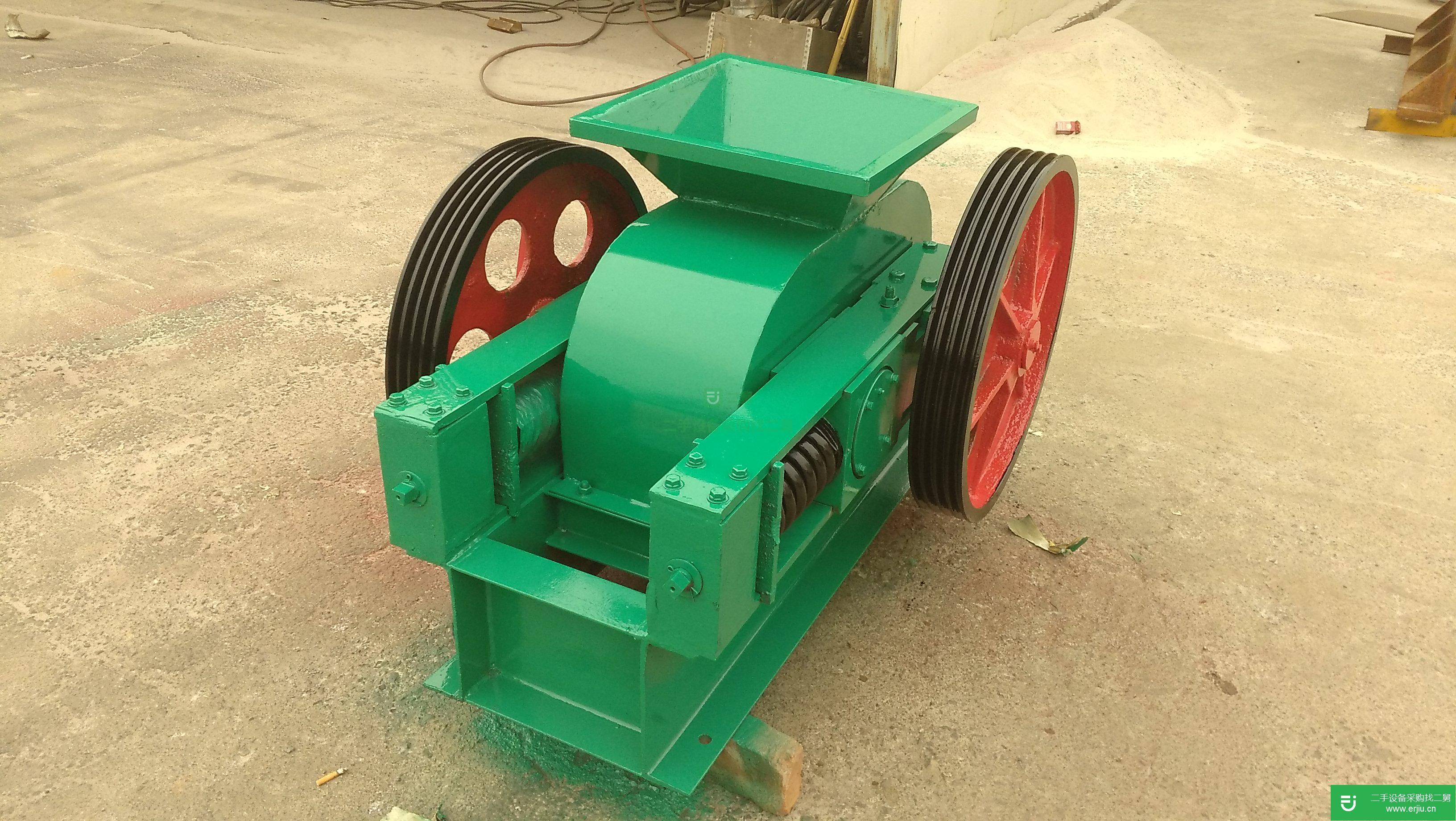 河南出售二手小型對(duì)輥破碎機(jī)2PG400X250