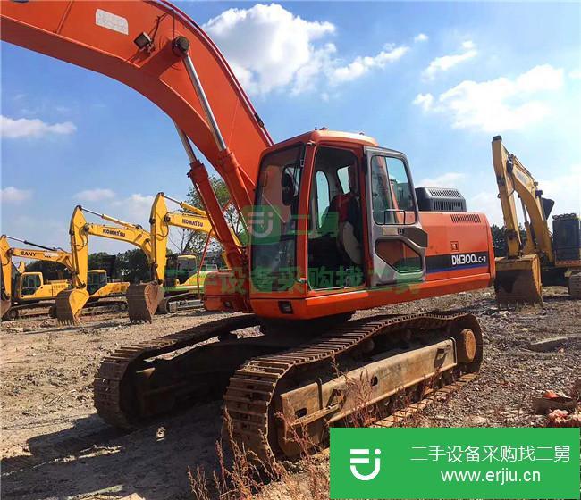 安微出售二手斗山300挖掘機