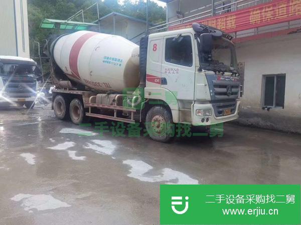 貴州出售二手17年三一C6國四排放大12方攪拌車