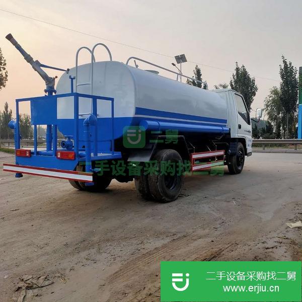 山東出售二手江鈴灑水車5方