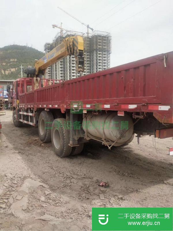 內蒙古出售二手徐工12噸240馬力國五隨車吊