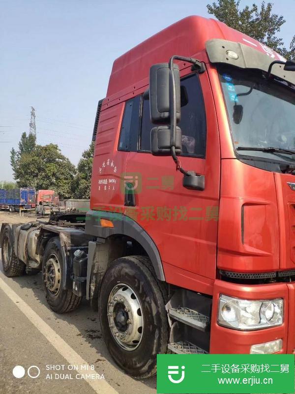 河北出售二手解放牽引車，350馬力，輪胎九成，錫柴發(fā)動(dòng)機(jī)。