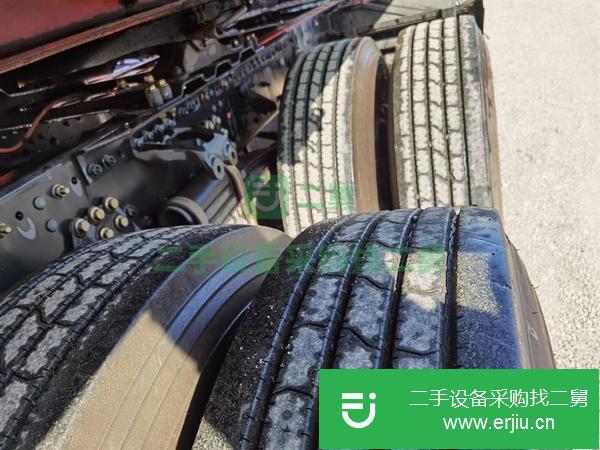 內蒙古出售二手解放半掛車，全車輪胎9.9成，車況精品
