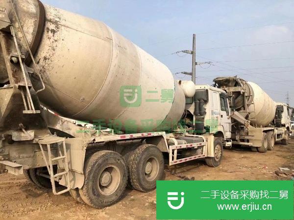 吉林出售二手豪沃12年大12方攪拌車