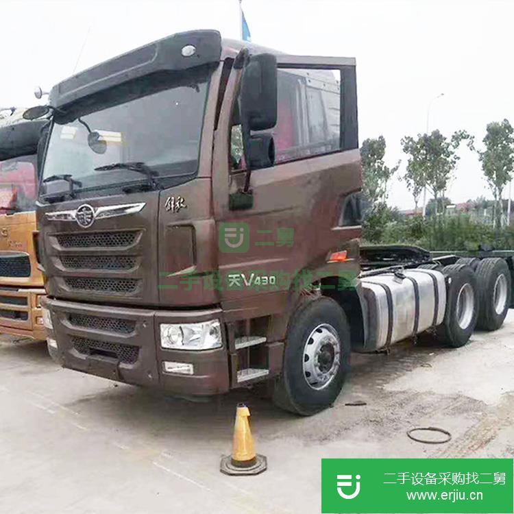 山東出售二手解放大型牽引車