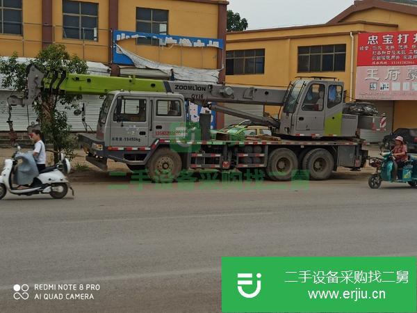 山東出售二手中聯十二噸吊車