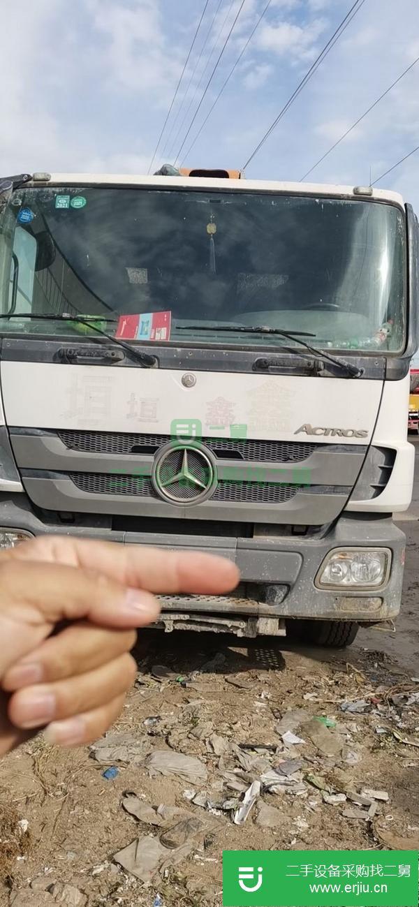 天津出售二手奔馳地盤中聯52米泵車