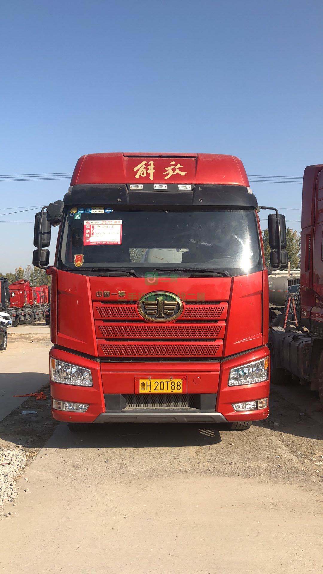 急售一臺17年10月解放J6P500馬力牽引車，雙驅輕體國五排放