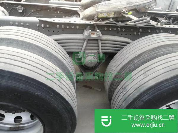 甘肅出售精品汕德卡牽引車，540馬力定速巡航16速采埃孚變速