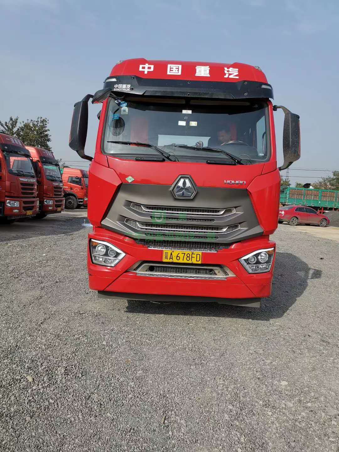 出售一臺1年5個月豪瀚430天然氣車牽引車，大保險