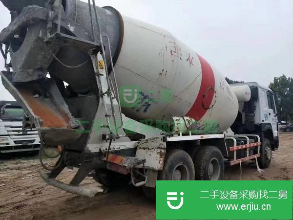 貴州出售二手15年豪沃攪拌車大12方