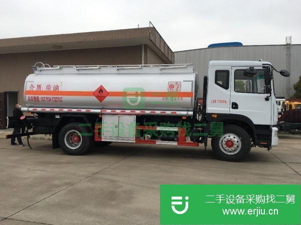 四川出售二手江淮12噸180馬力油罐車