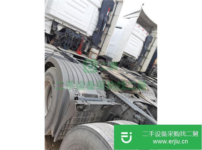 江西出售二手奔馳460馬力牽引車