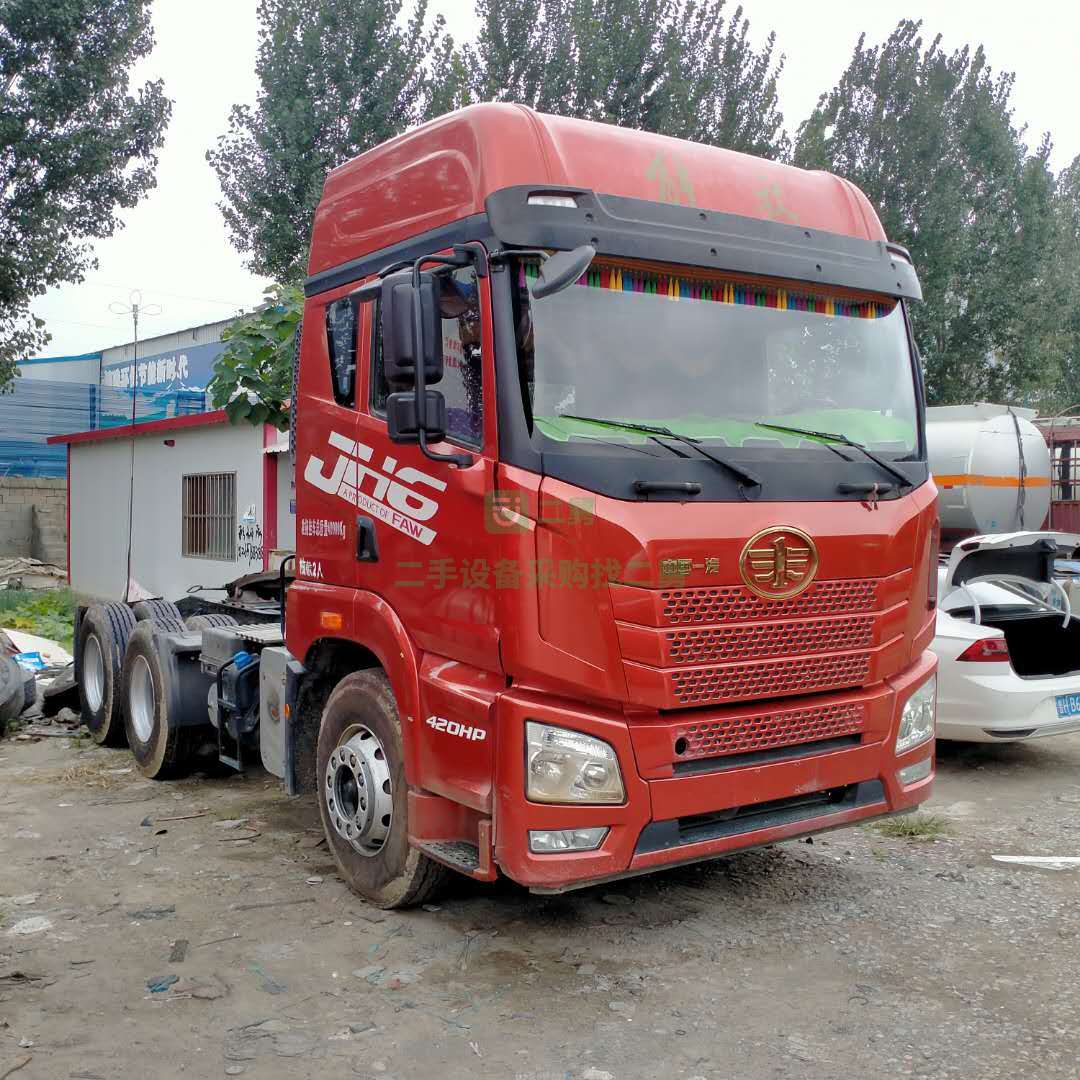 出售二手新德龍M3000牽引車 460馬力 國六牽引車 燒汽