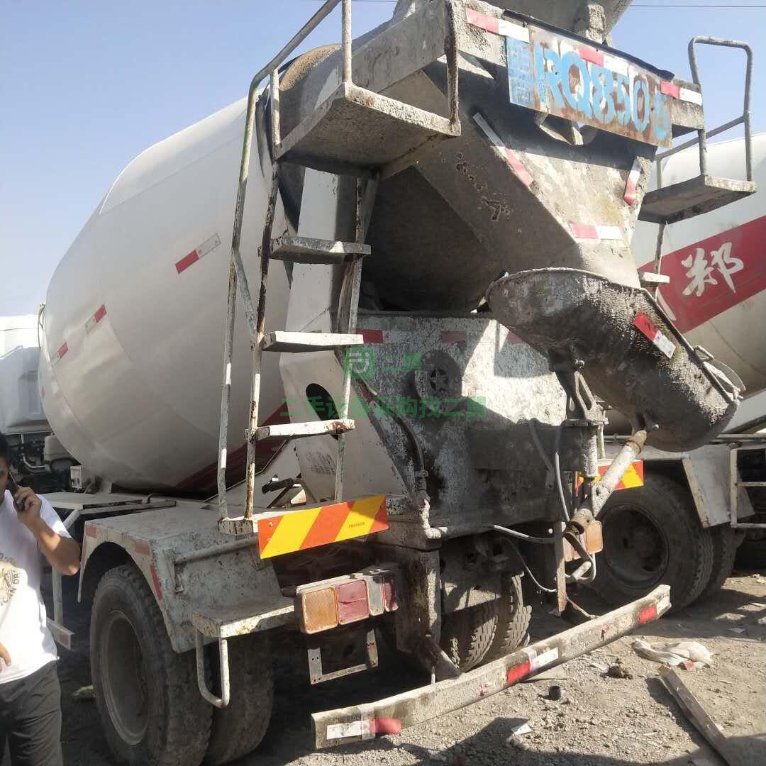 出售二手豪沃4方混凝土攪拌車(chē)