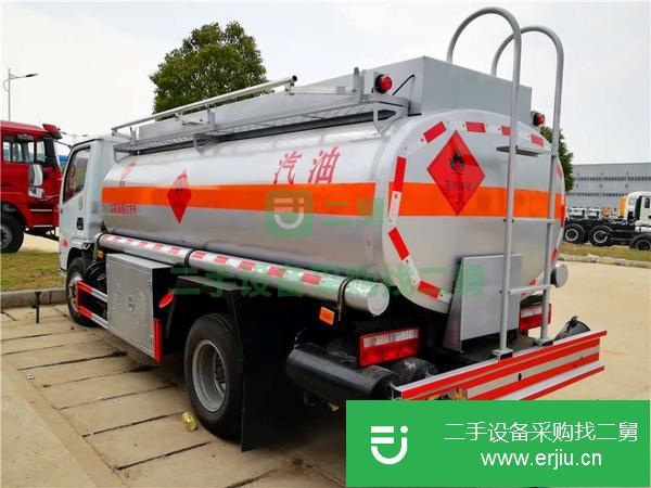 湖北出售二手東風國五朝柴102馬力油罐車5擋變速箱