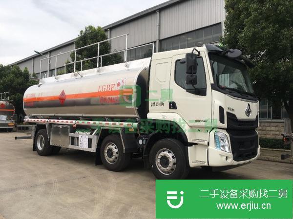湖南出售二手柳汽小三軸24.4方鋁合金油罐車