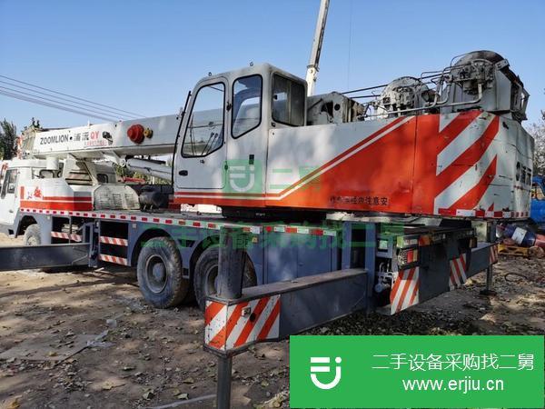 云南出售二手中聯(lián)25噸五節(jié)臂吊車車況好沒有手續(xù)