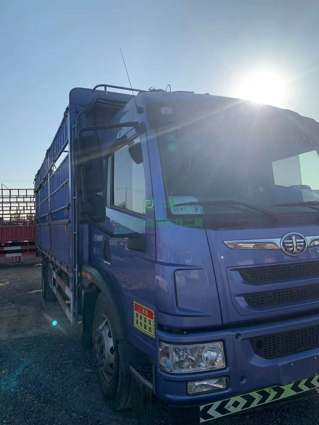 出售一臺解放龍v6.8貨車， 6鋼8速220