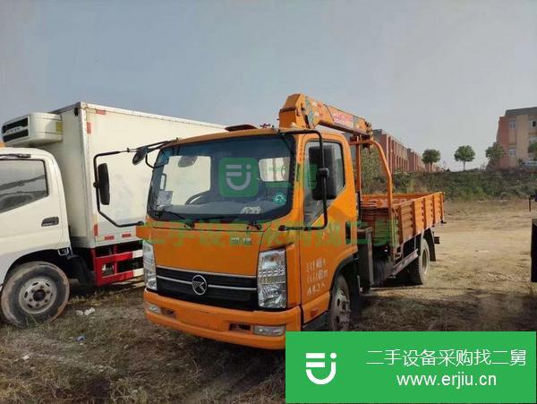 湖北出售18年藍牌凱馬吊車，上裝3.2噸吊機國五排放