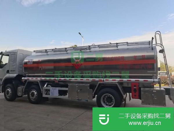 湖北出售二手東風柳汽240馬力油罐車