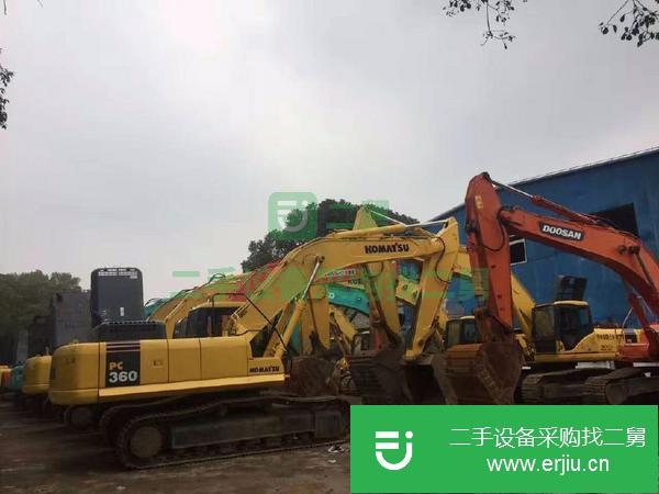 河北出售二手小松240挖掘機,原版車