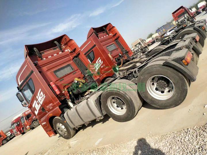 出售二手牽引車18年5月解放JH6，500馬力，帶液緩