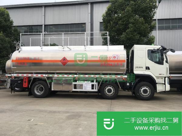 湖南出售二手柳汽小三軸24.4方鋁合金油罐車